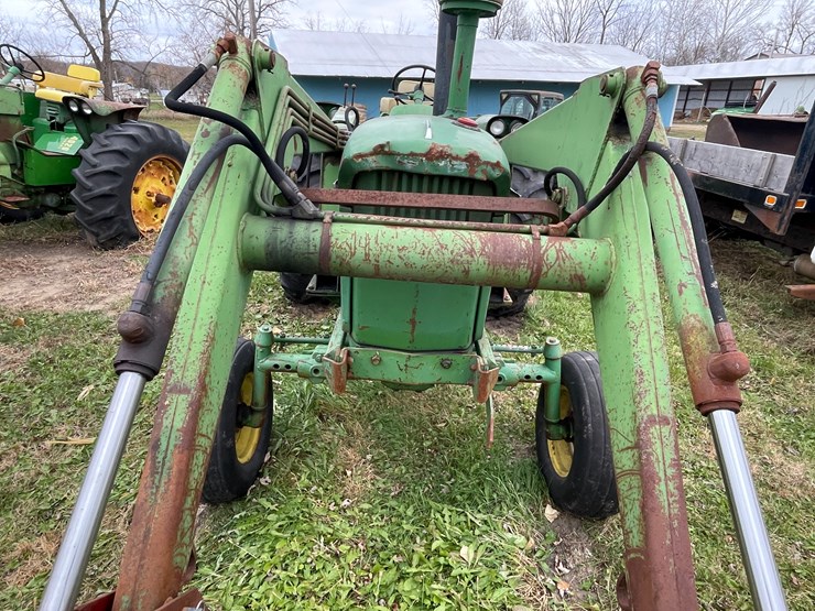 john-deere-4010-image-41