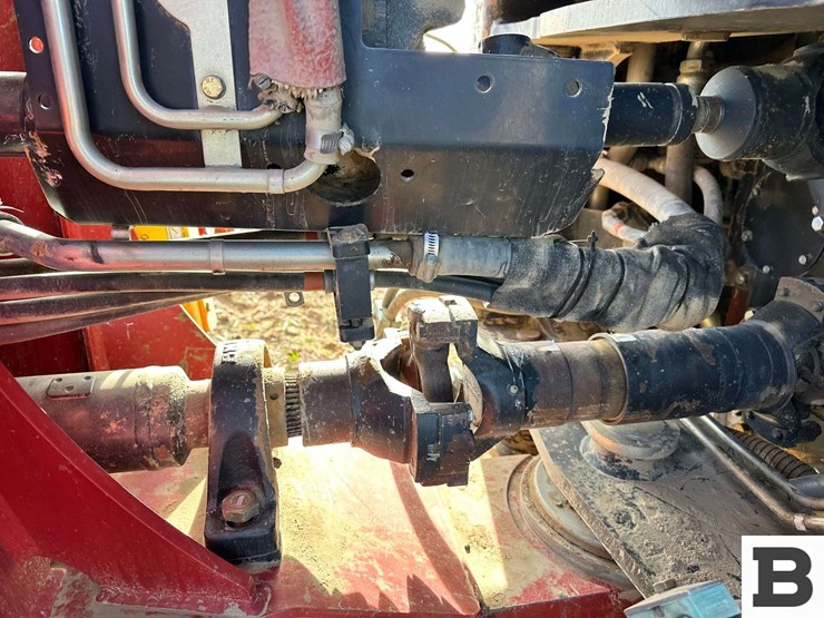 2014-case-ih-370-image-70