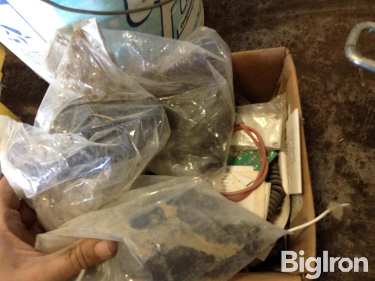 bucket-&-toolbox-w/-shop-parts-image-15