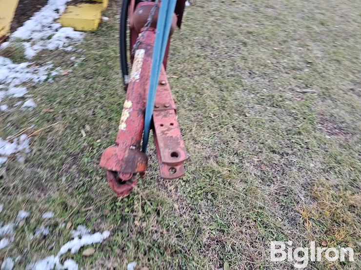 new-holland-890-image-10