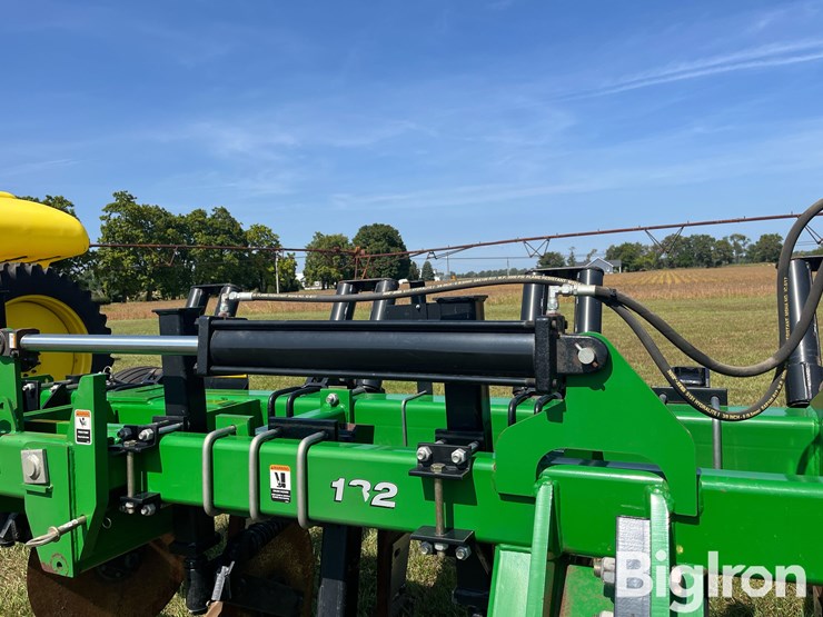 unverferth-132-zone-builder-7-shank-ripper-image-14