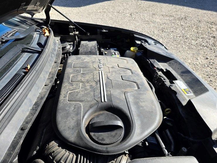 2016-jeep-cherokee-image-37