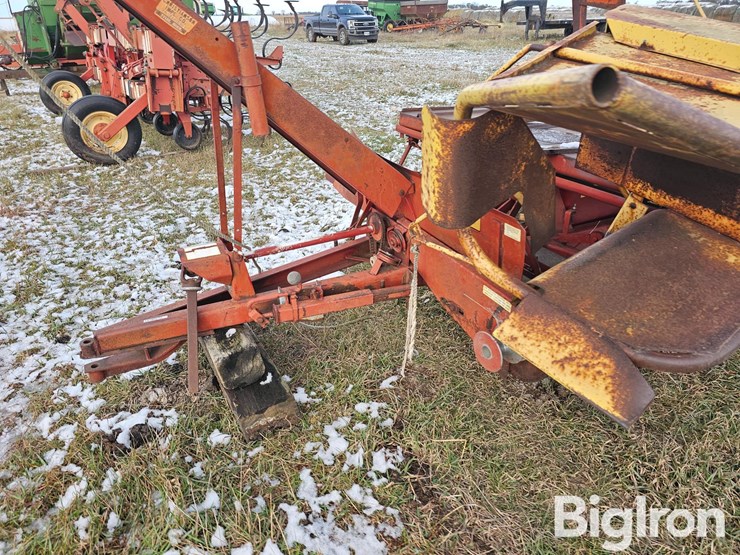 new-holland-1010-image-16