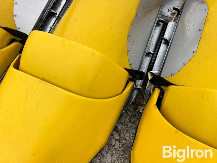 new-holland-98c-image-17