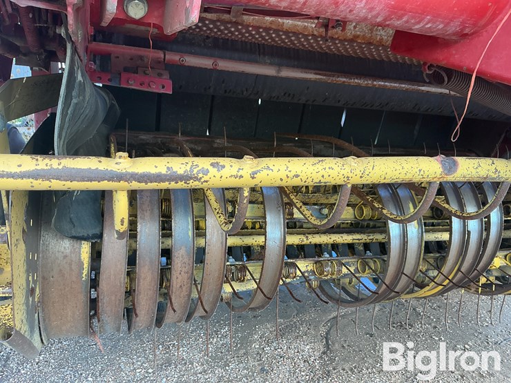 1992-new-holland-660-image-9