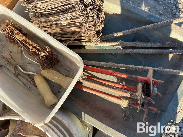 pallet-of-concrete-working-supplies-&-tools-image-12