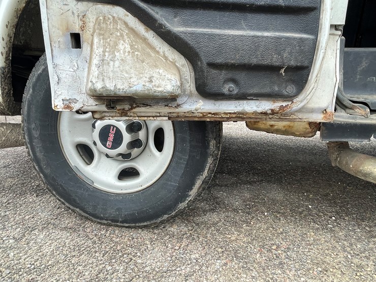 #1064-•-2012-gmc-savana-1-ton-van-(has-wi-title)-image-39