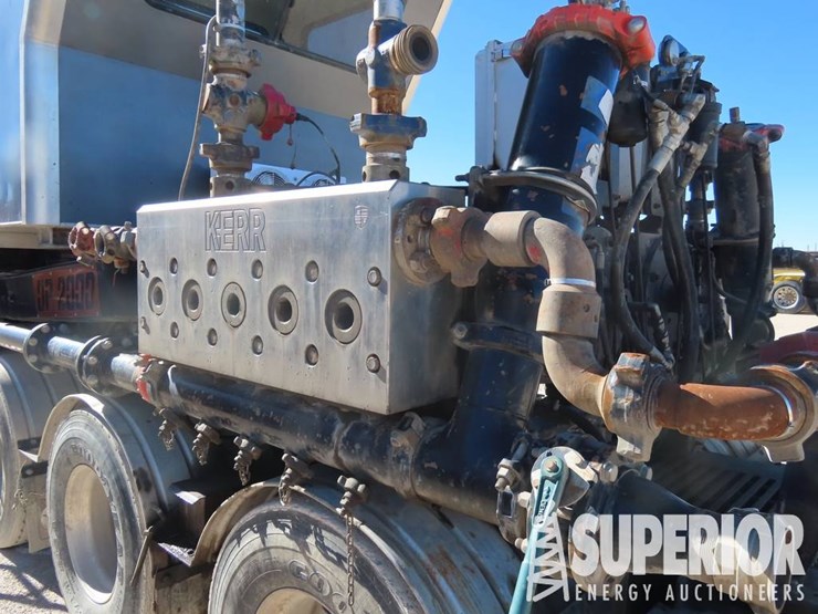 2018-caterpillar-c27-image-5