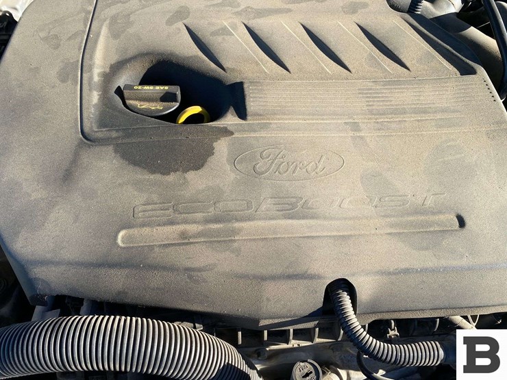 2016-ford-fusion-sedan-image-35