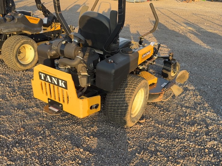 #3096-•-2011-cub-cadet-tank-zero-turn-lawn-mower-image-8