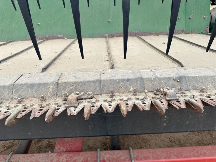 2017-john-deere-640fd-image-38