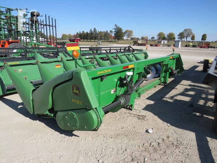 2009-john-deere-608c-image-17