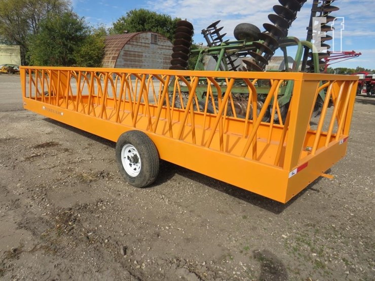 thiessen-round-bale-feeder-wagon-78-image-4