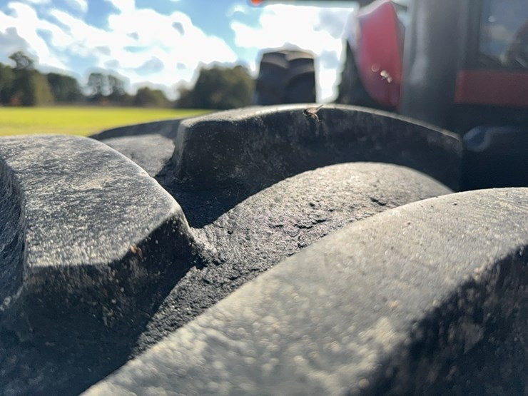 case-ih-magnum-335-image-57