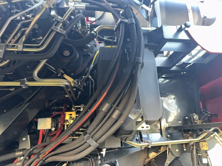 2018-case-ih-8240-image-54