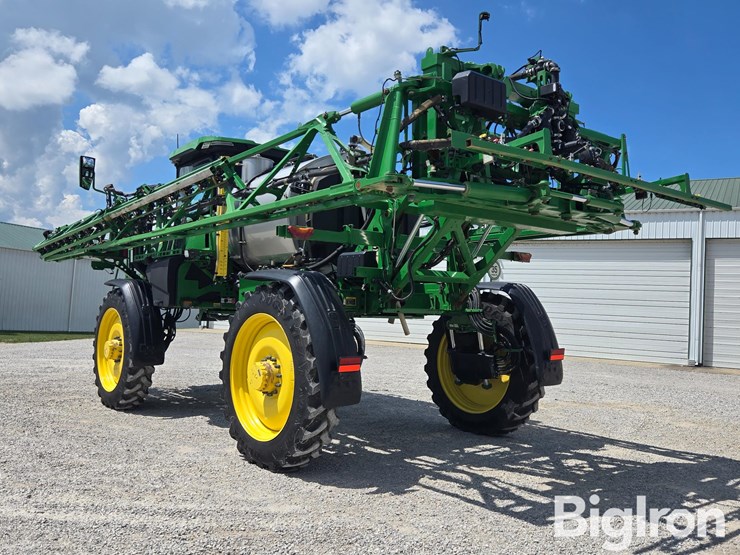 2023-john-deere-410r-image-7