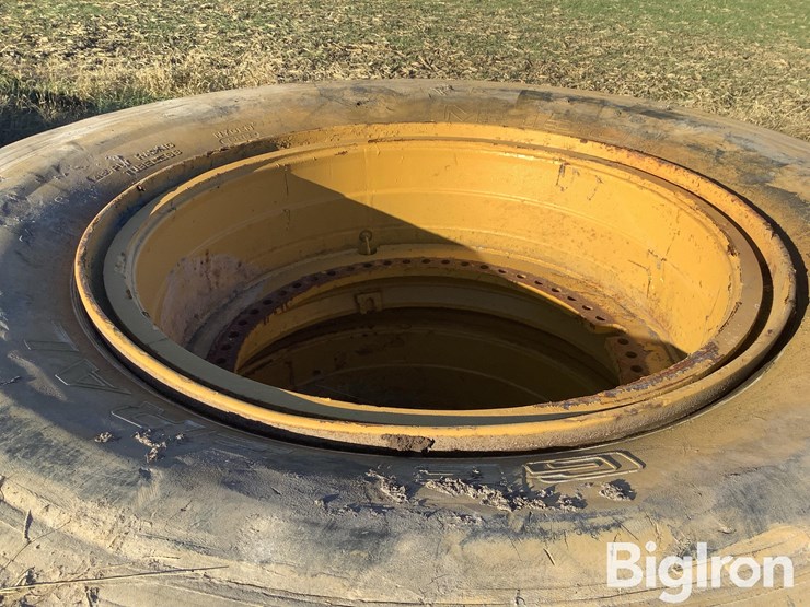 caterpillar-rims-&-tires-image-10