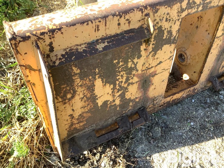 universal-skid-steer-to-mini-excavator-mount-adapter-image-10