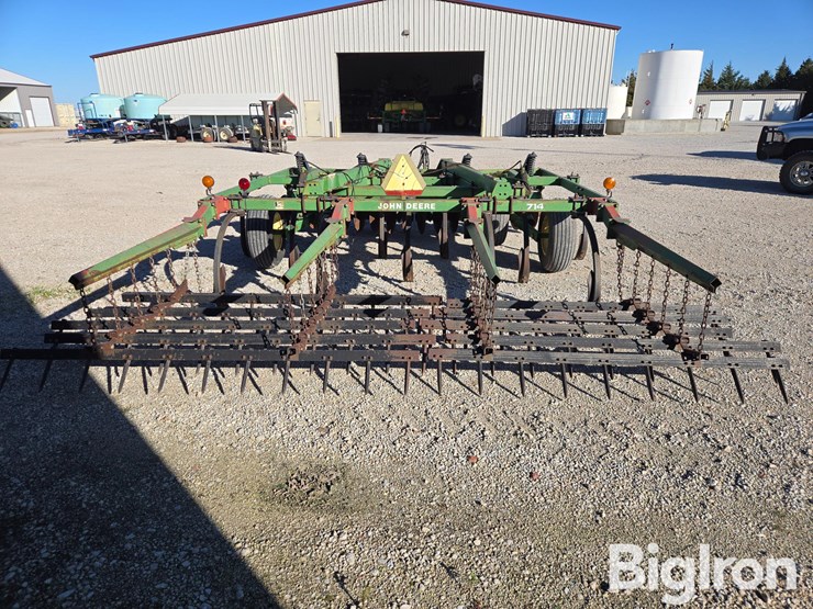 john-deere-714-image-6