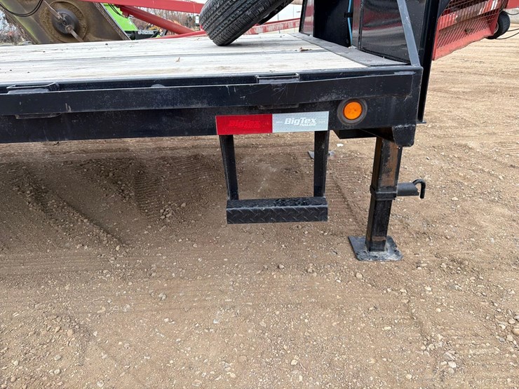 2021-big-tex-22gn-trailer-image-23