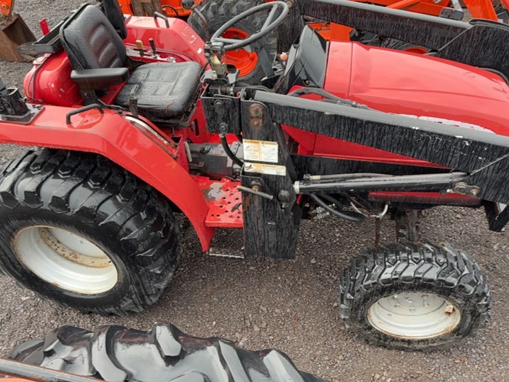 mahindra-2615-image-5