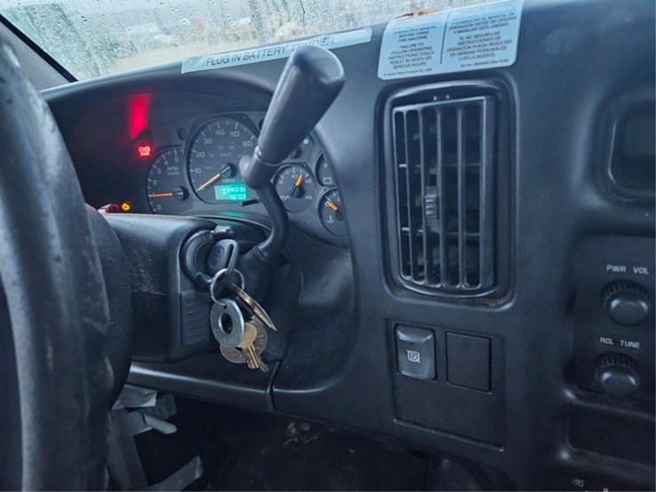 #3284-•-2003-gmc-c5500-aerial-truck-image-43