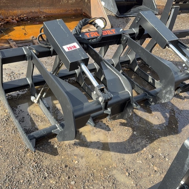 #2018 • TRUBILT 66" SKID STEER 2 CYLINDER GRAPPLE