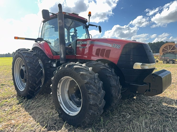case-ih-magnum-335-image-7