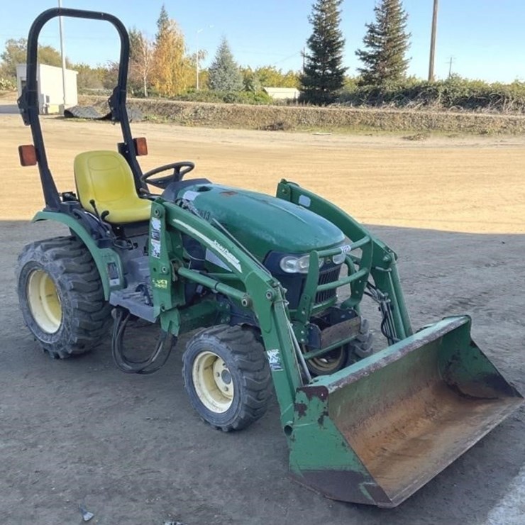 JOHN DEERE 2320