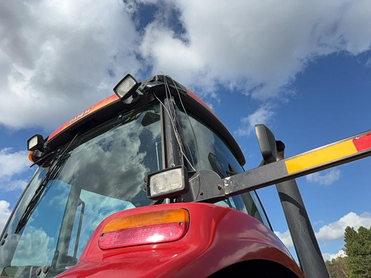 case-ih-magnum-335-image-25