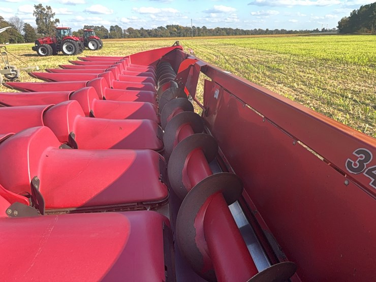 2011-case-ih-3412-image-7