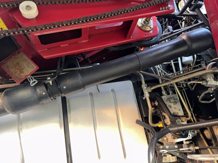 2018-case-ih-8240-image-45