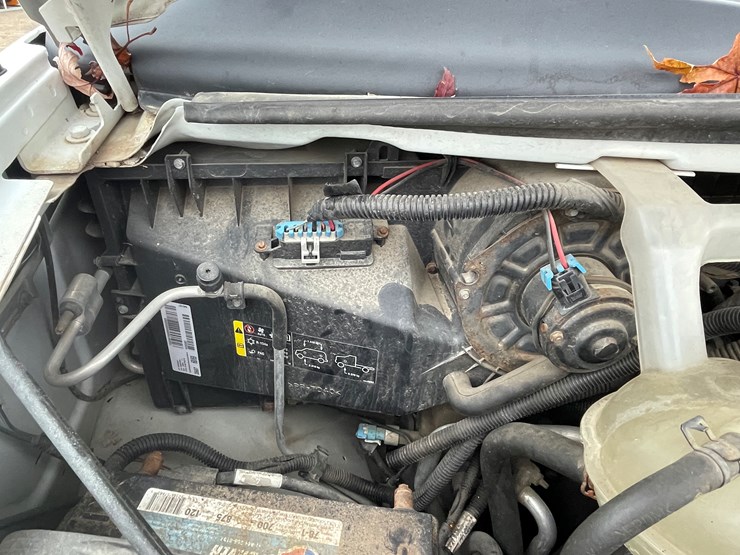 #1064-•-2012-gmc-savana-1-ton-van-(has-wi-title)-image-70