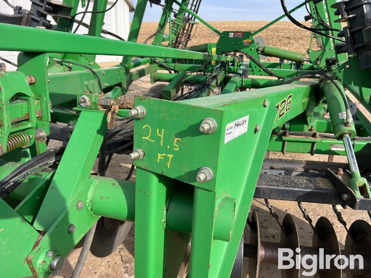 john-deere-726-image-11