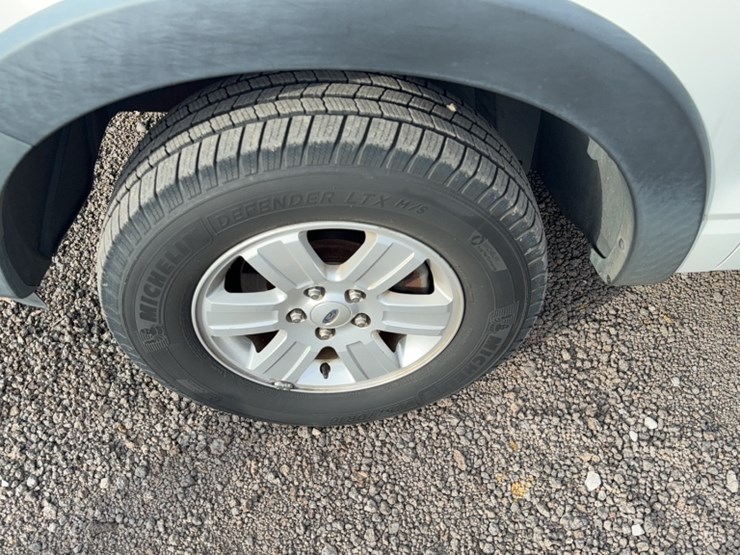 2007-ford-explorer-image-14