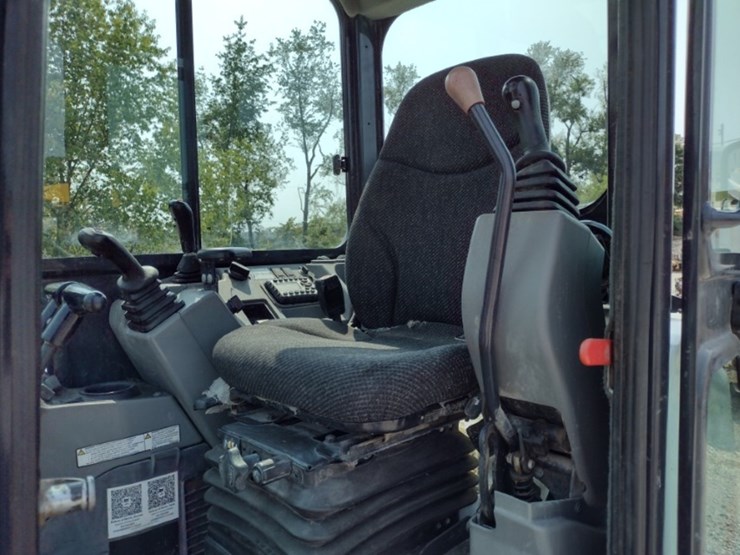 bobcat-e50-image-13