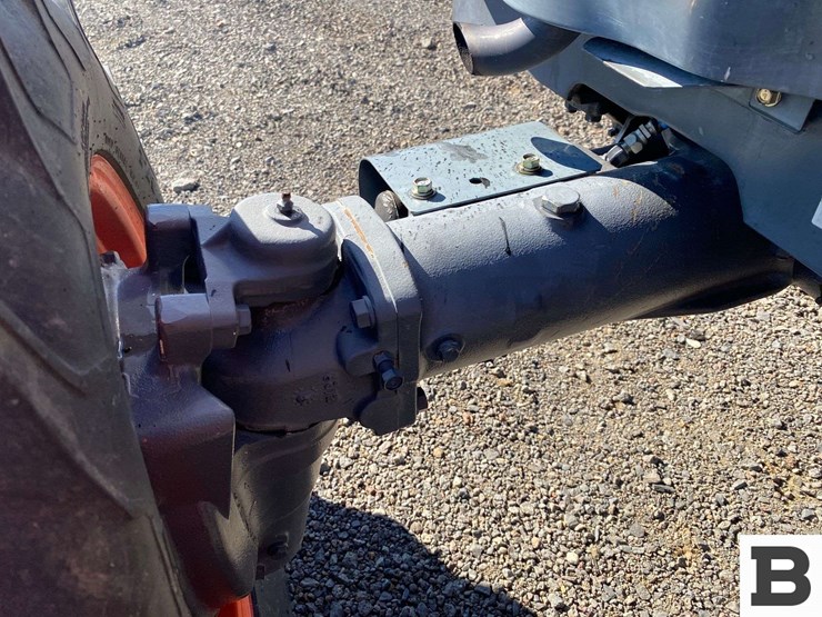 kubota-l4240d-tractor-image-12