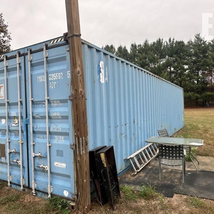 40 FOOT STORAGE CONTAINER