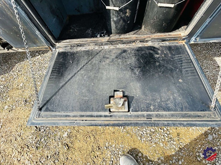 2007-peterbilt-340-image-37