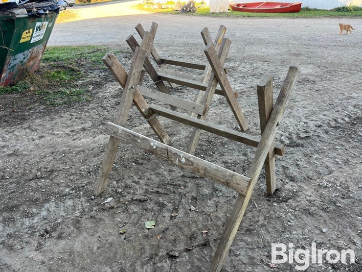 folding-sawhorses-image-6