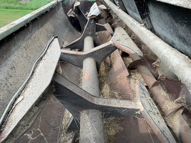 #1465-•-roto-mix-forage-express-image-23