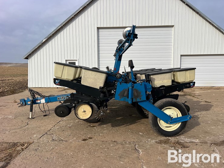 kinze-2200-image-8
