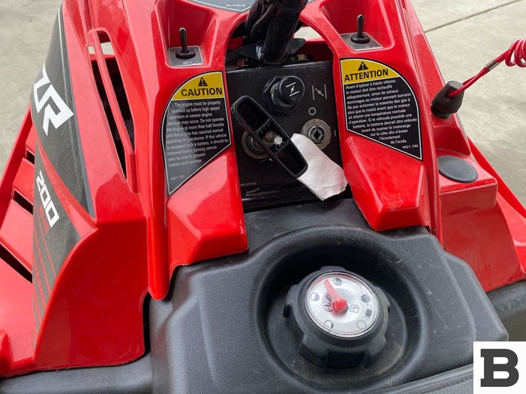 2020-arctic-cat-zr-200-es-snowmobile-image-10