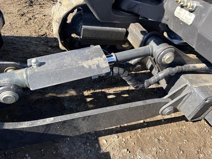 2022-bobcat-e10e-hydraulic-excavator-image-19