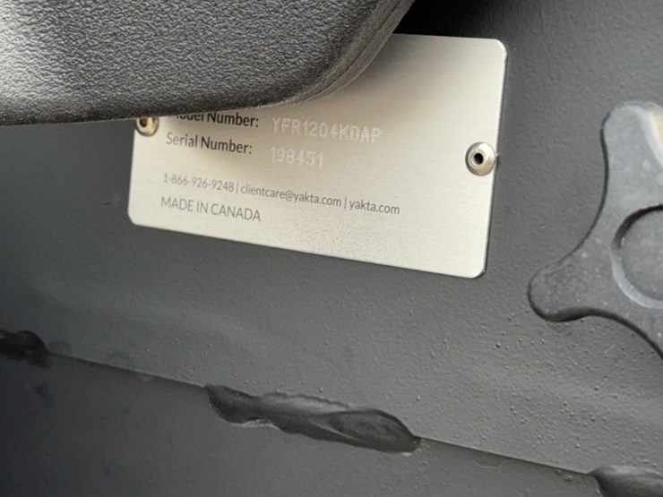 #3081-•-yakta-yxr-120-zero-turn-lawn-mower-image-12