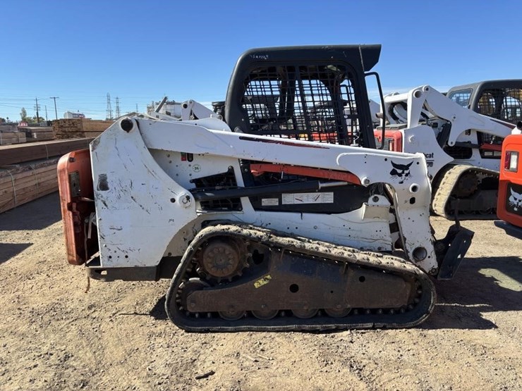 2013-bobcat-t550-image-7