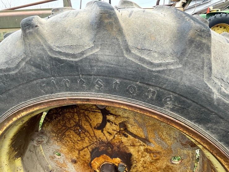 john-deere-620-image-36