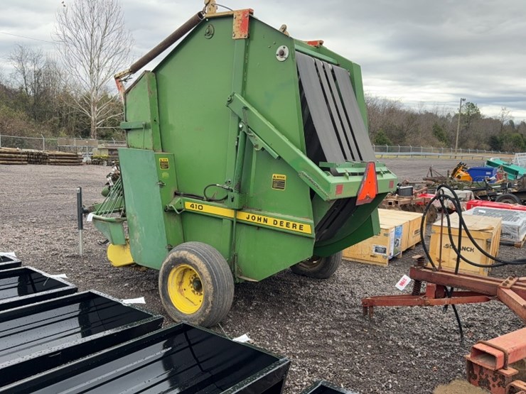 john-deere-410-image-6