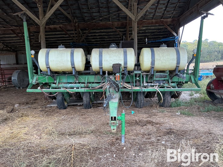 john-deere-7200-image-2