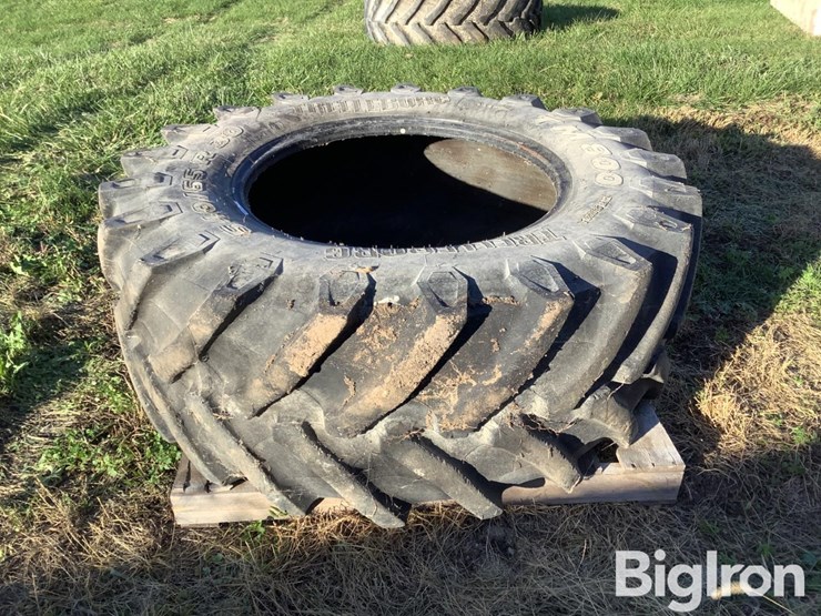 trelleborg-tm800-540/65r30-bar-tire-image-3